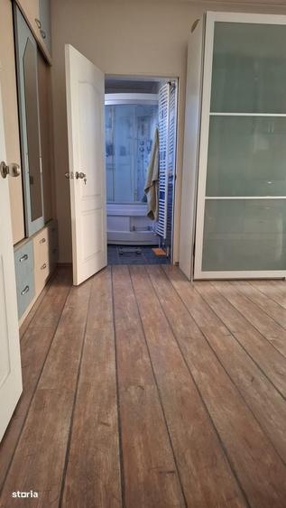 Apartament cu 4 camere în Central