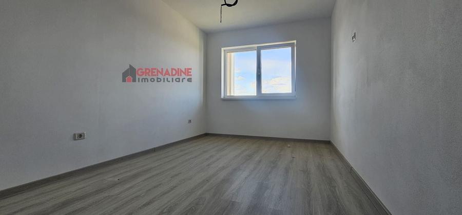 Apartament cu 3 camere decomandat în Sânpetru