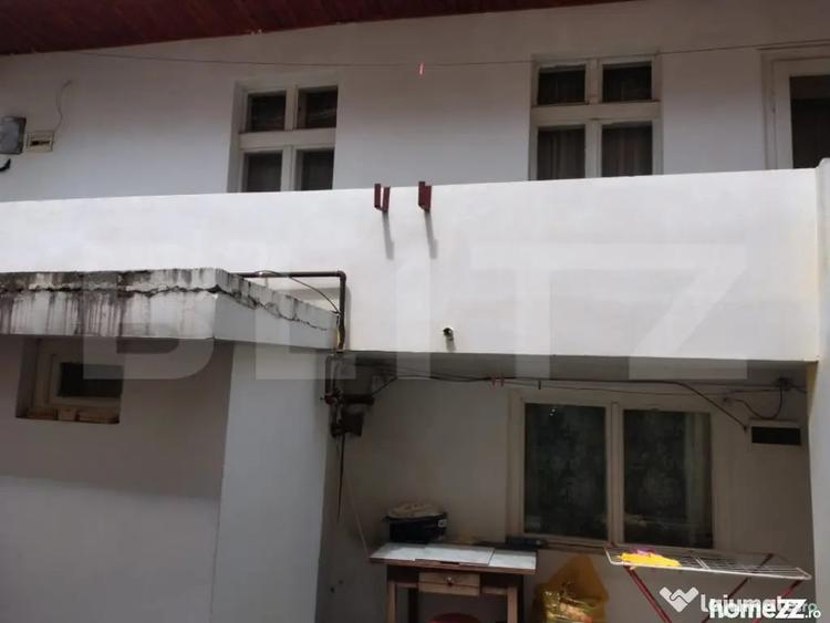 Casă cu 5 camere cu Teren 843 Mp în Schei
