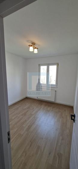 Apartament cu 2 camere semidecomandat în Griviței