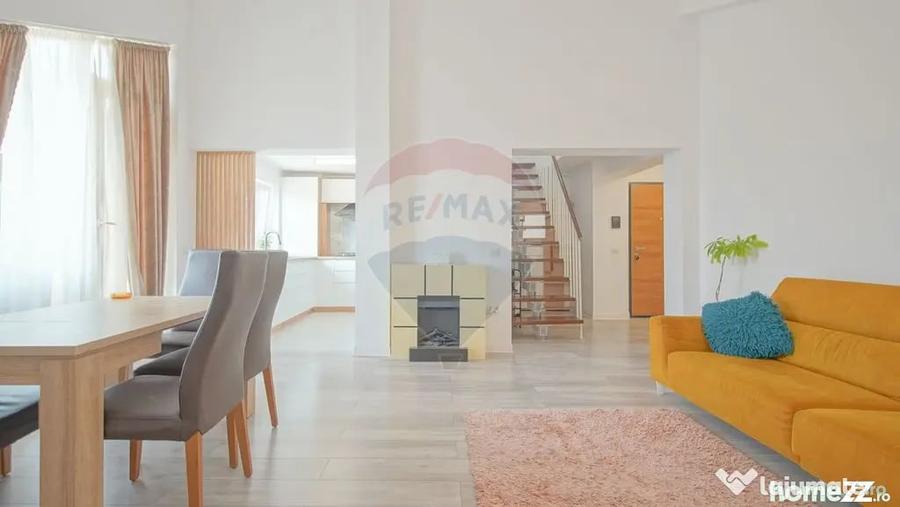 Apartament cu 4 camere semidecomandat în Central