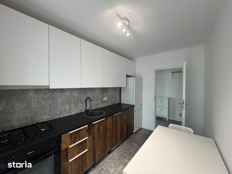 Apartament cu 2 camere decomandat în Titan