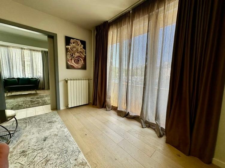 Apartament cu 3 camere semidecomandat în Cișmigiu