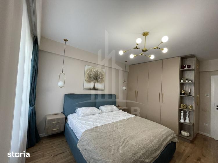 Apartament cu 3 camere semidecomandat în Turnișor