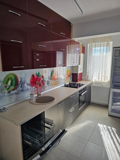 Apartament cu 3 camere decomandat în Militari