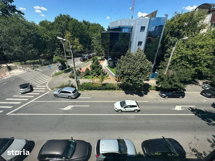 Spațiu comercial, de 200 mp, în Băneasa