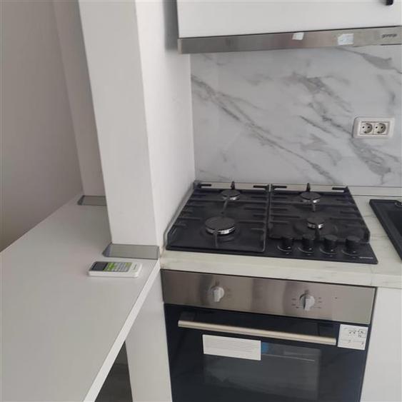 Apartament cu 2 camere decomandat, mobilat în Roșu