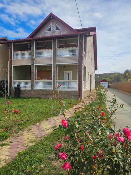 Casă individuală cu 4 camere cu Teren 1676 Mp în Exterior Nord