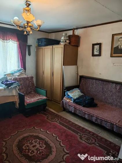 Casă cu 2 camere cu Teren 900 Mp în Brăgăreasa