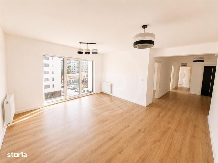 Apartament cu 4 camere în Dâmbul Rotund