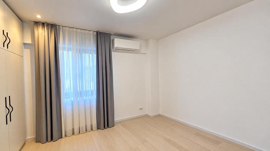 Apartament cu 4 camere decomandat în Ultracentral