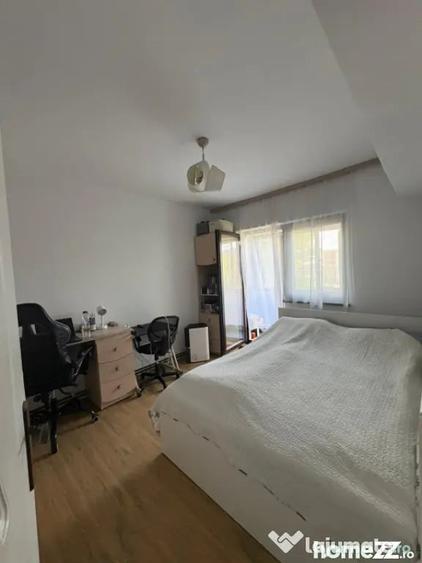 Apartament cu 4 camere decomandat în Traian