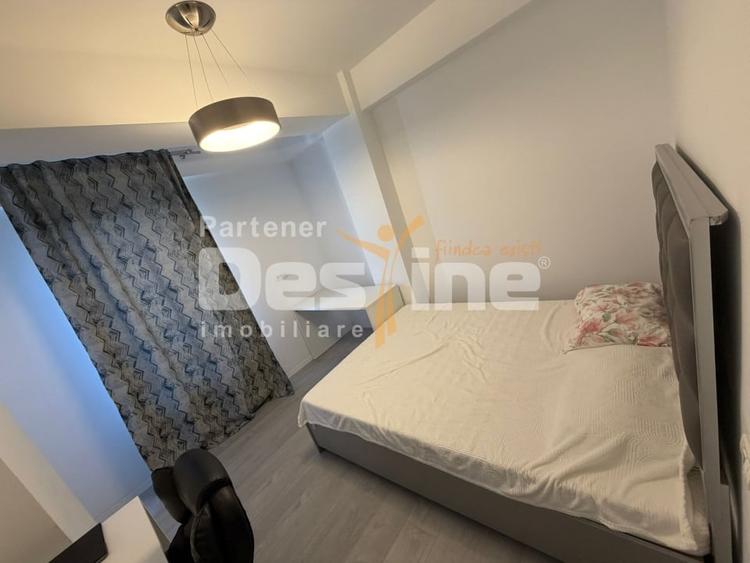 Apartament cu 3 camere, mobilat în Craiovița Nouă