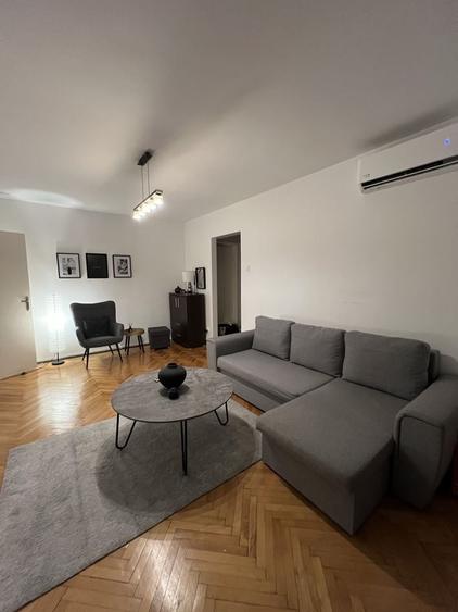 Inchiriere apartament doua camere semidecomandat sector 4 - 6