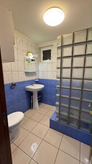 Casă cu 3 camere în Florești