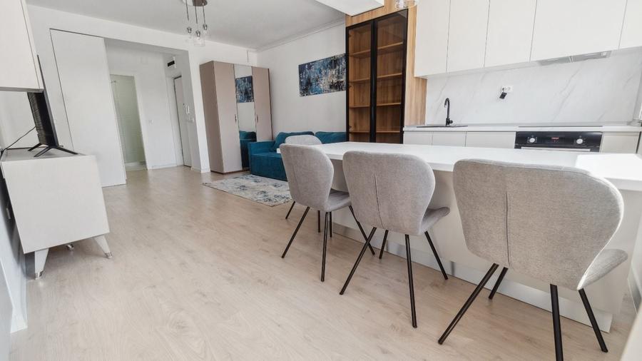 Apartament cu 2 camere semidecomandat, mobilat în Aviației