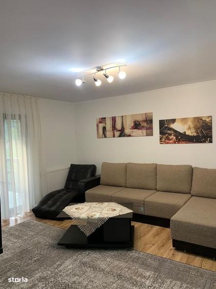 Casă cu 4 camere cu Teren 550 Mp în Central