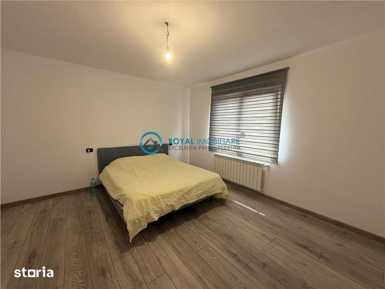 Casă cu 5 camere cu Teren 3700 Mp în Boldești