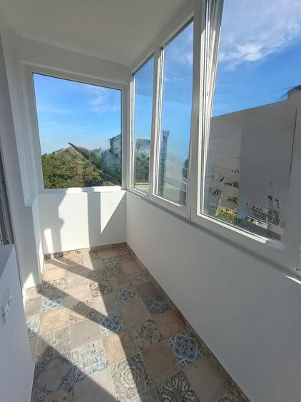 Apartament cu 3 camere semidecomandat, mobilat în Drumul Taberei