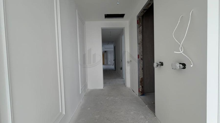 Apartament cu 3 camere decomandat în Pipera