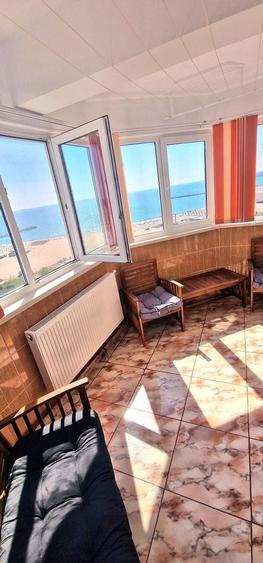 Apartament cu 3 camere decomandat, mobilat în Faleza Nord