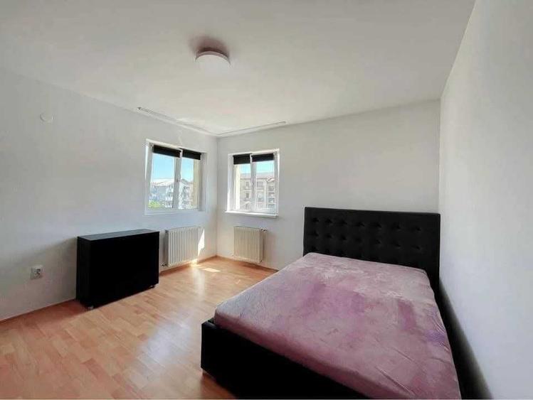 Apartament cu 2 camere decomandat în Poieni