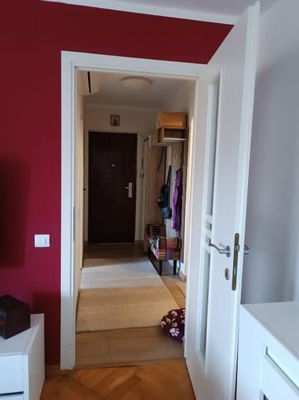 Apartament cu 3 camere decomandat, mobilat în Aradului