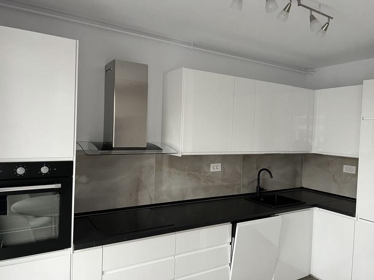 Apartament cu 2 camere decomandat în Dumbrăvița