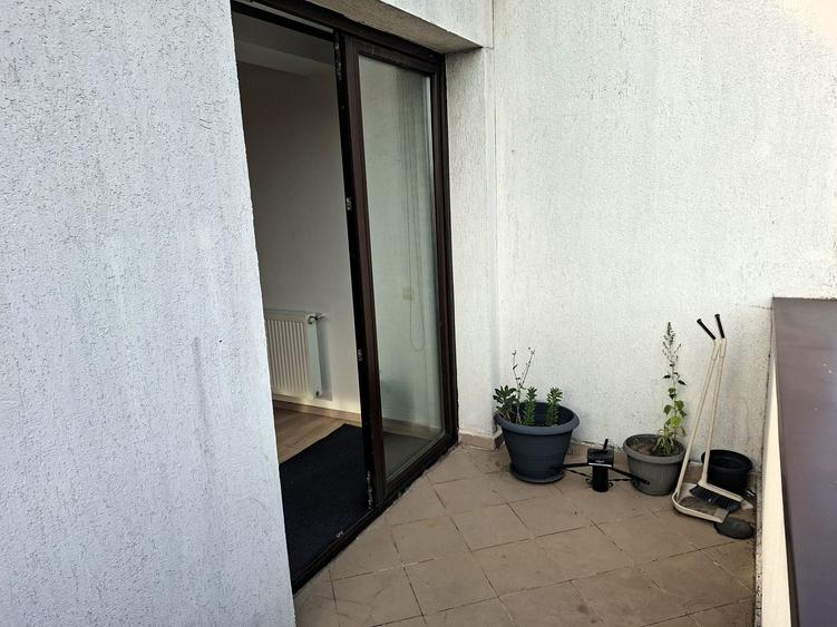 Apartament cu 2 camere decomandat în Calea Călărașilor
