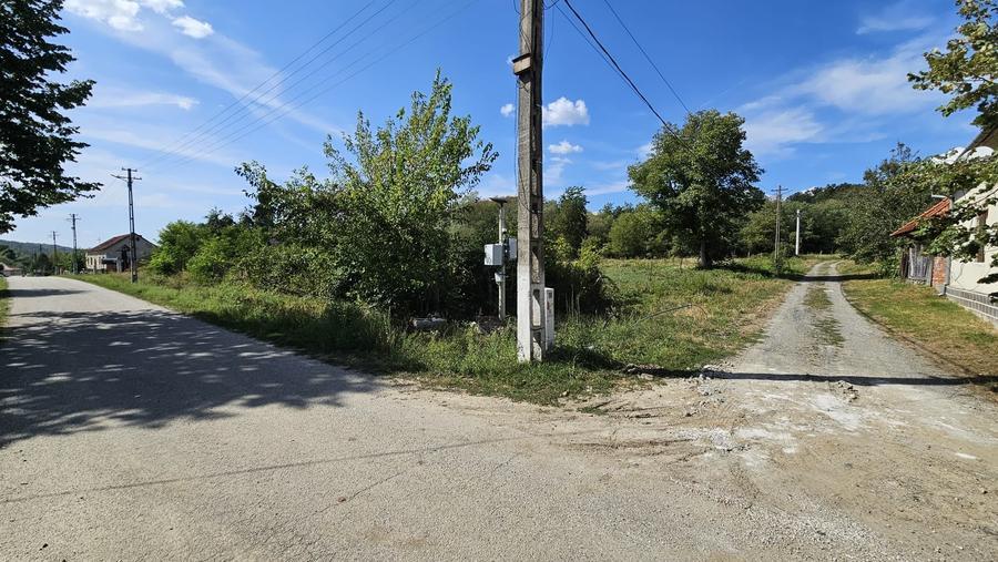 Teren Construcții intravilan de 3430 mp, în Margina