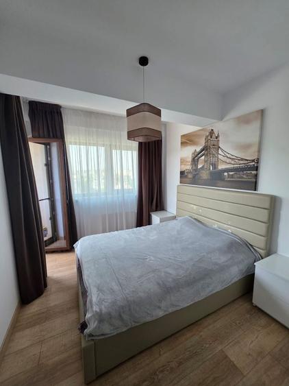 Apartament cu 3 camere decomandat în Nicolina