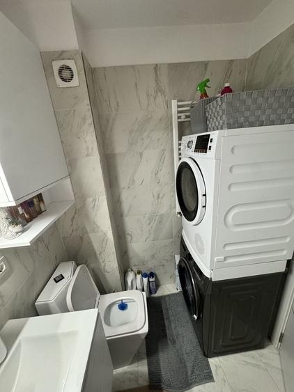 Apartament cu 2 camere semidecomandat în Roșu