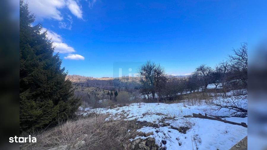 Casă cu 4 camere cu Teren 686 Mp în Brebu