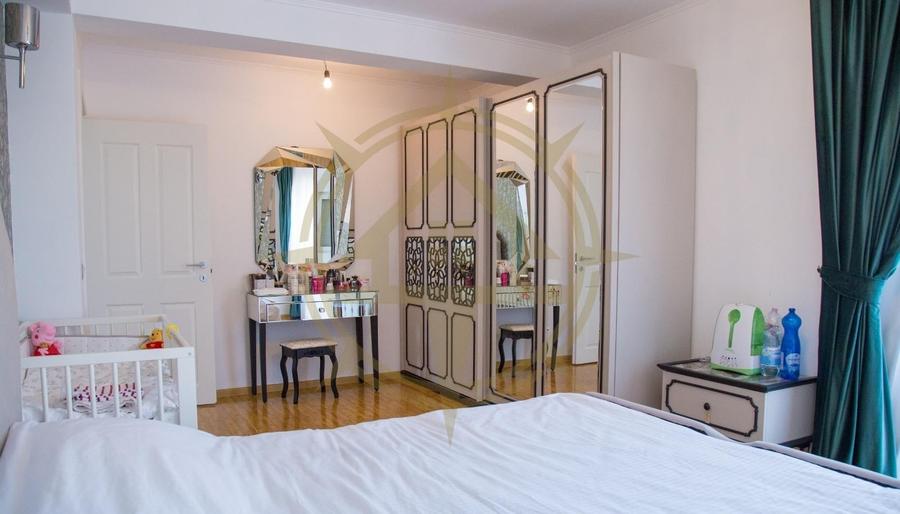 Casă cu 7 camere cu Piscina în Corbeanca