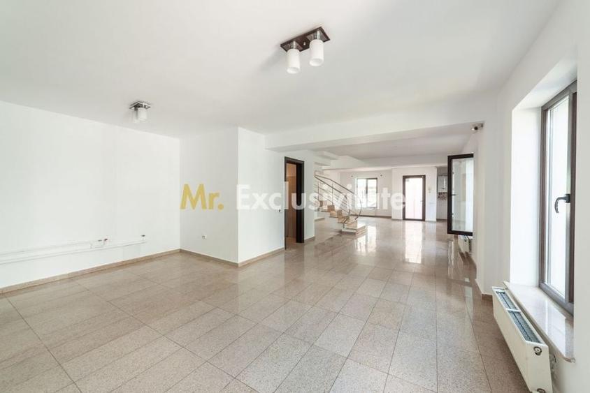 Spațiu comercial, de 220 mp, în Teilor