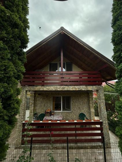 Casă cu 4 camere în Exterior Vest