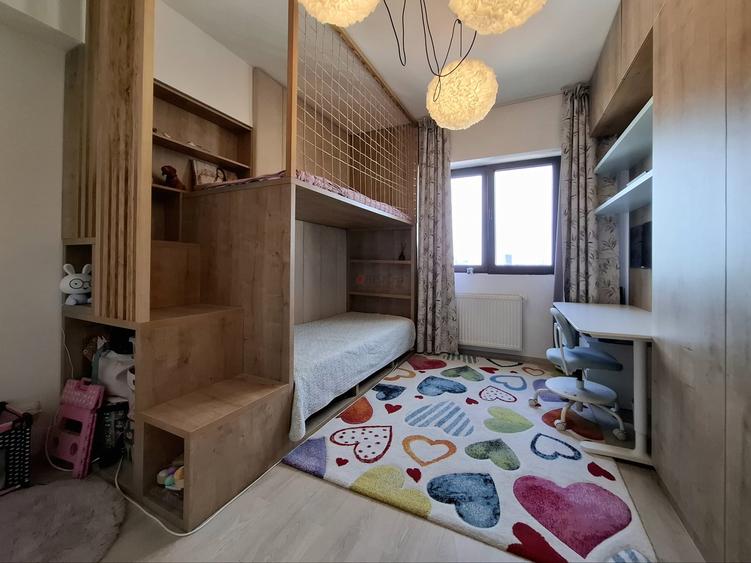 Apartament cu 2 camere semidecomandat, mobilat în P-ța Muncii