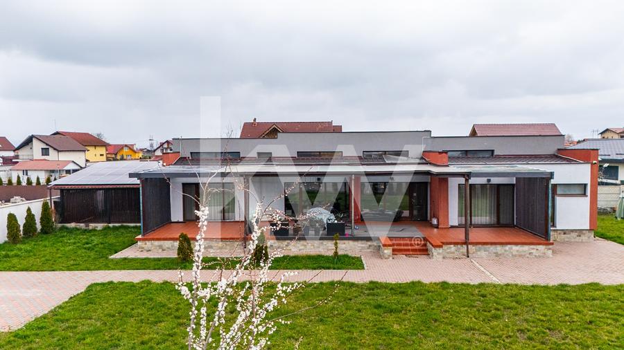 Casă individuală cu 3 camere cu Canalizare în Stupini