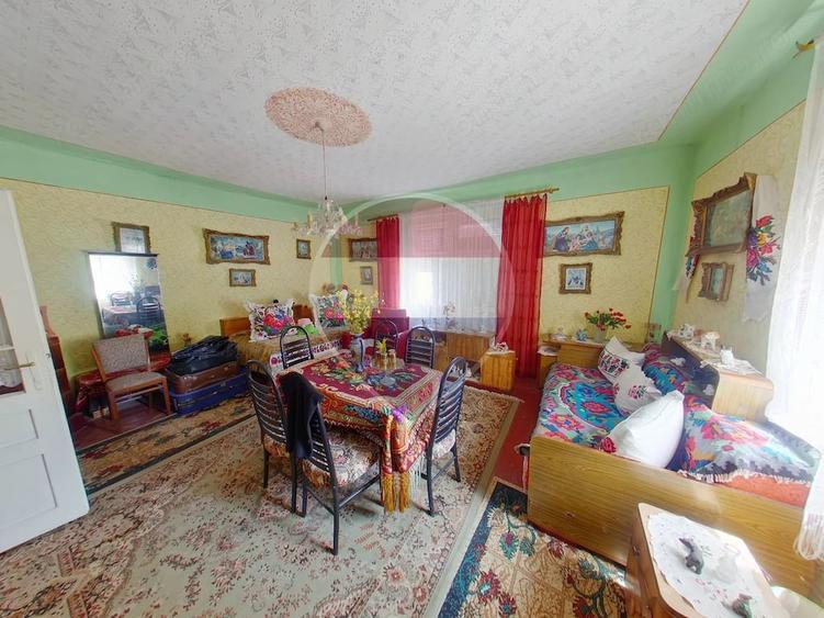 Casă cu 3 camere cu Teren 358 Mp în Central