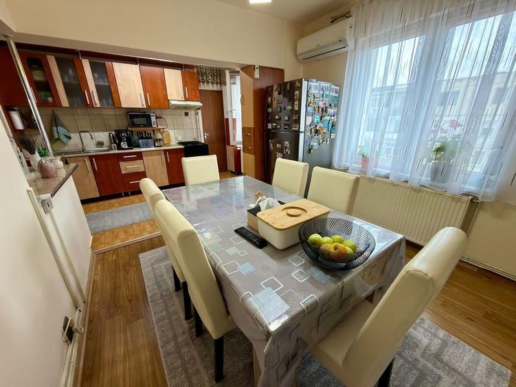 Apartament cu 3 camere decomandat în Ungheni