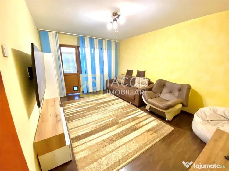 Apartament cu 3 camere decomandat în Alecu Russo
