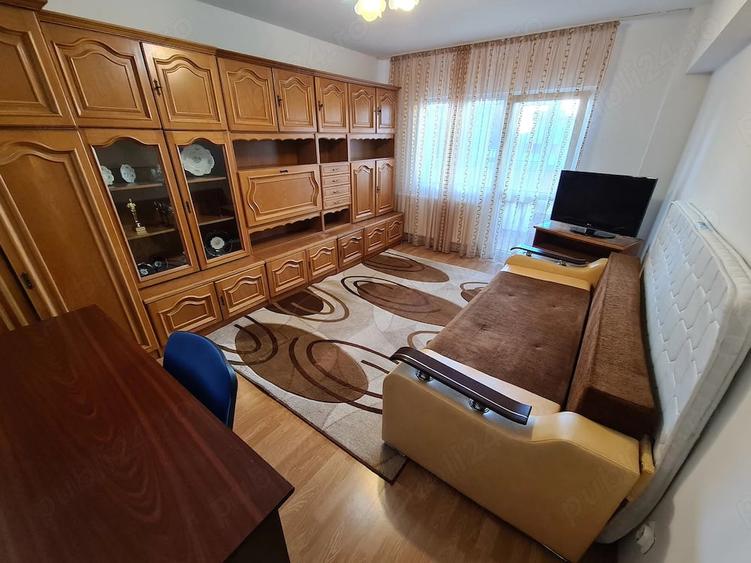 Apartament cu 3 camere decomandat în Mărăști