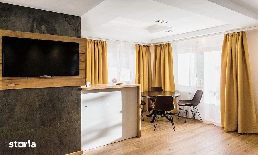 Apartament cu 3 camere decomandat în Central
