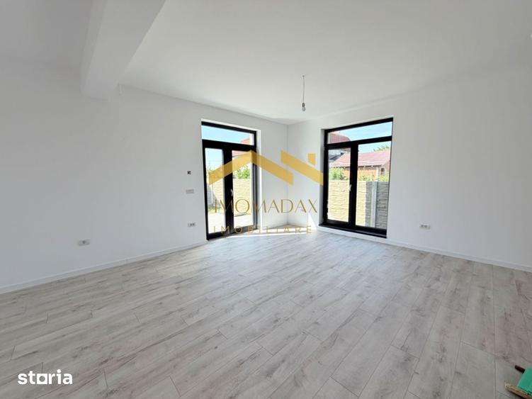 Casă cu 4 camere cu Teren 265 Mp în Sânmihaiu Român