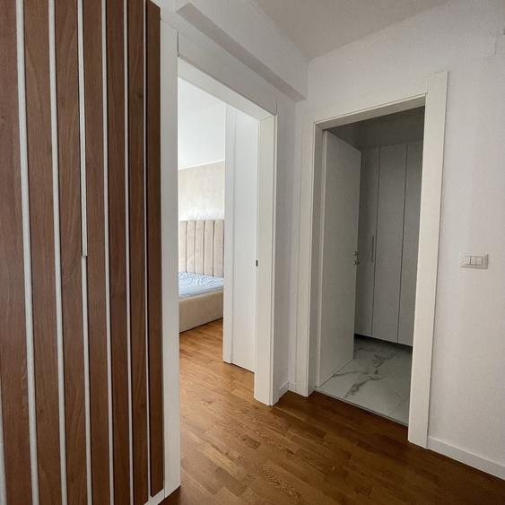 Apartament cu 2 camere semidecomandat, mobilat în Pipera