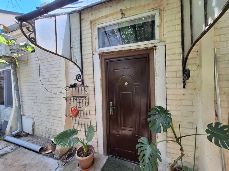 Duplex cu 3 camere cu Canalizare în Central