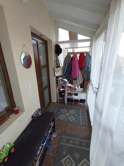 Casă cu 6 camere cu Teren 400 Mp în Horpaz