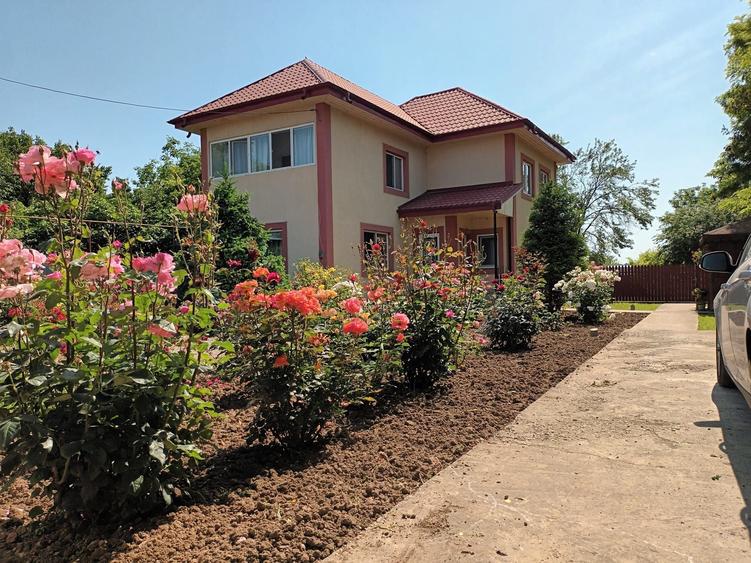 Casă cu 4 camere în Vărsătura