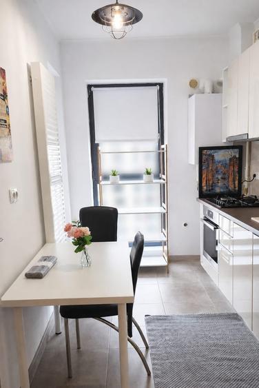 Apartament cu 2 camere decomandat, mobilat în Lujerului