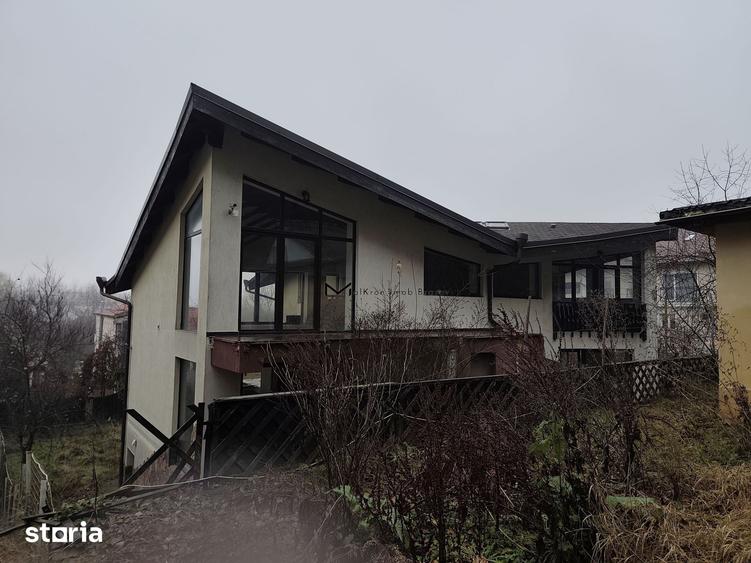 Casă cu 6 camere cu Teren 550 Mp în Bartolomeu